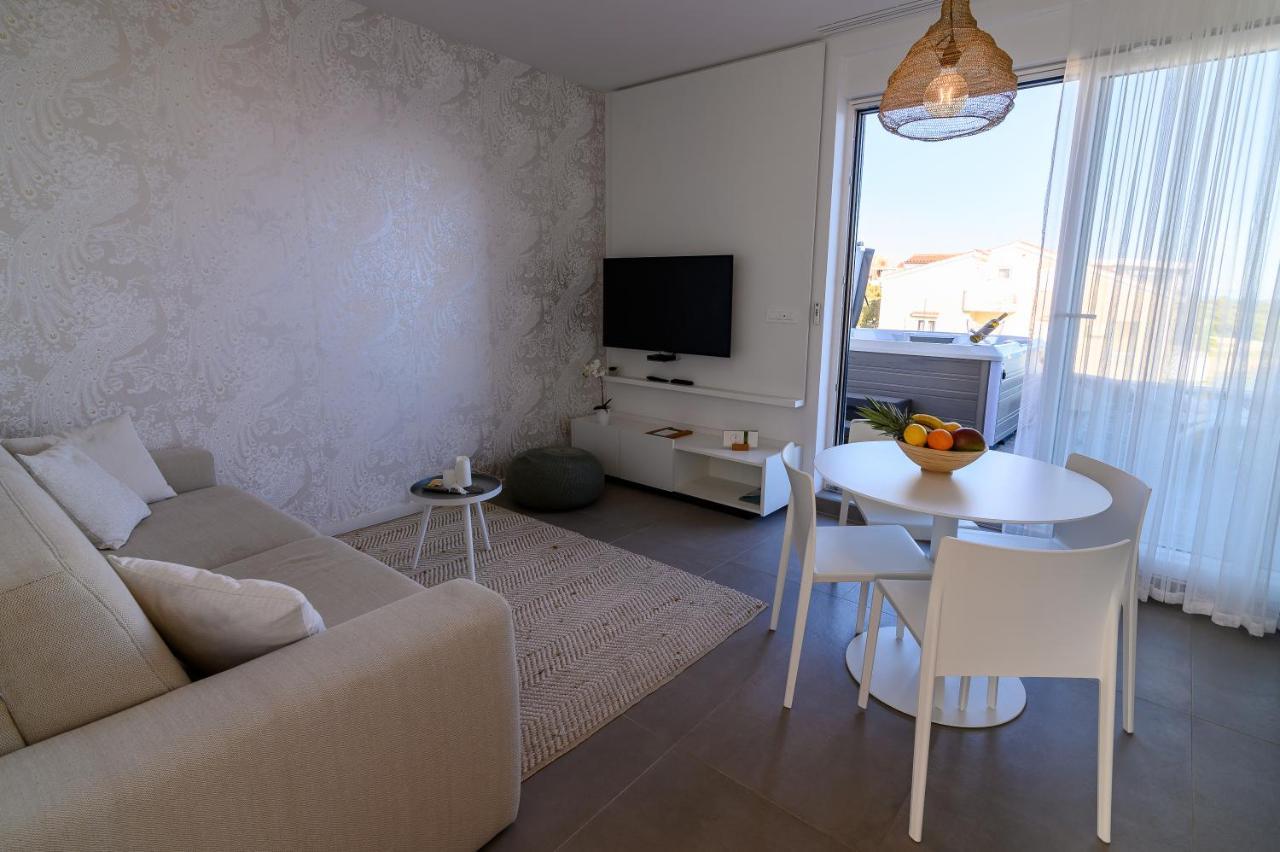 Villa Natura Luxury Apartments ماندري المظهر الخارجي الصورة